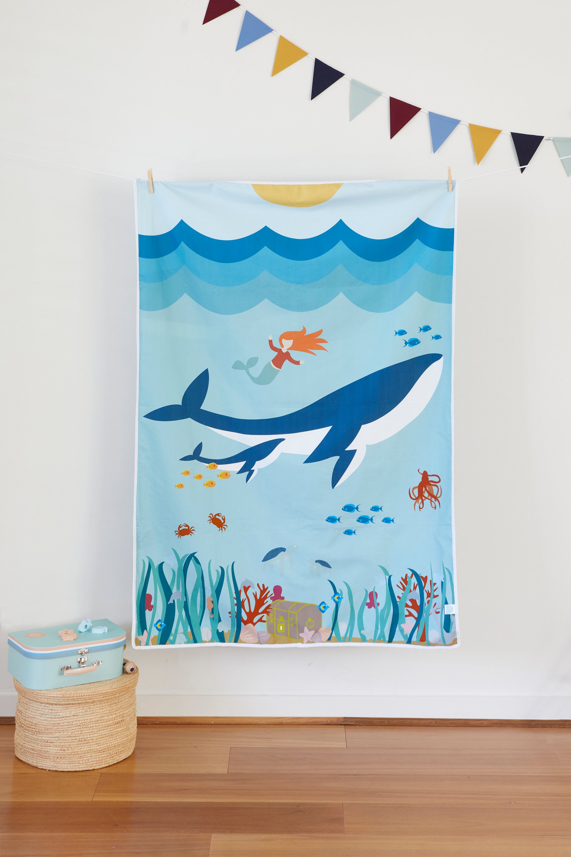 Ocean Lover Playmat, Material: 100% cotton. Playmat size 1m x 1.4m includes carry strap. Double sided printed (Mermaid& Diving theme) Portable, lightweight, durable and washable. Perfect portable solution for busy caregivers. Supports your child's imagination. Environmentally friendly packaging.